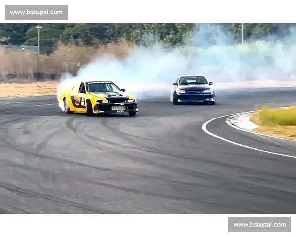 DTM比赛全程回顾与精彩瞬间盘点 揭秘赛车背后的速度与激情