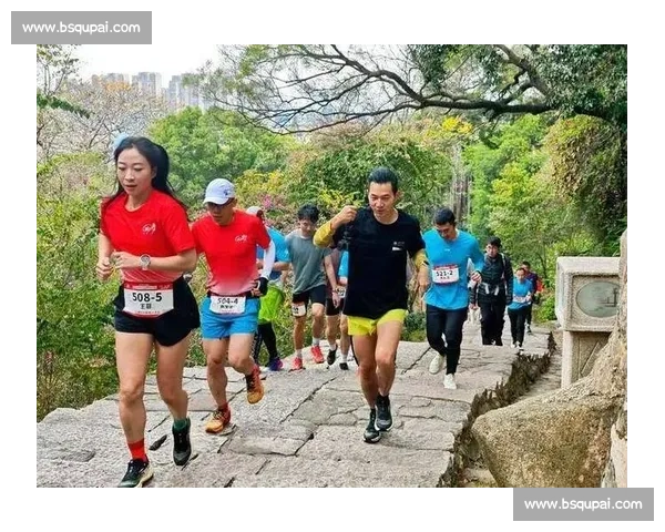 世界首创逆向跑步比赛挑战极限速度 打破传统跑步模式重新定义运动规则 世界首创逆向跑步比赛挑战极限速度 打破传统跑步模式重新定义运动规则